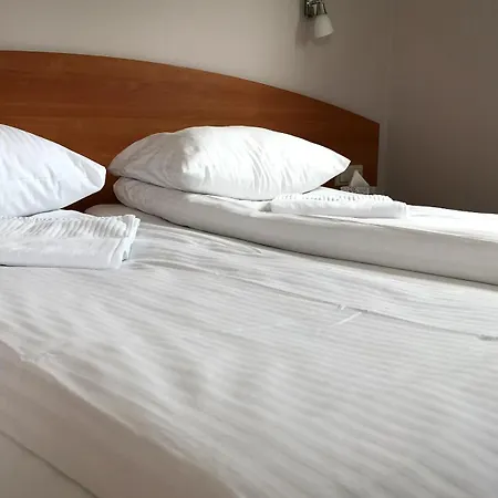 Alloggio in famiglia Agape Płonia